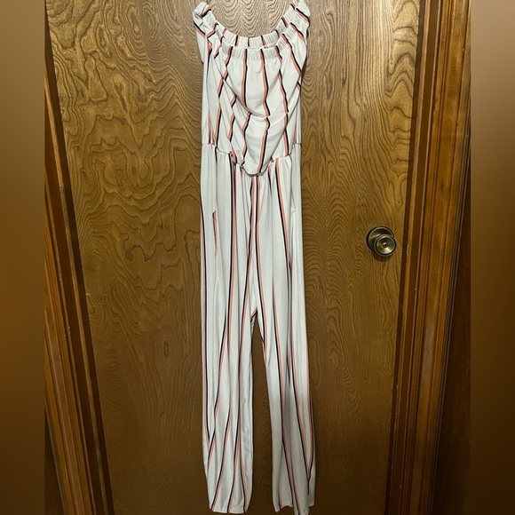 White strapless jumpsuit - Picture 1 of 3